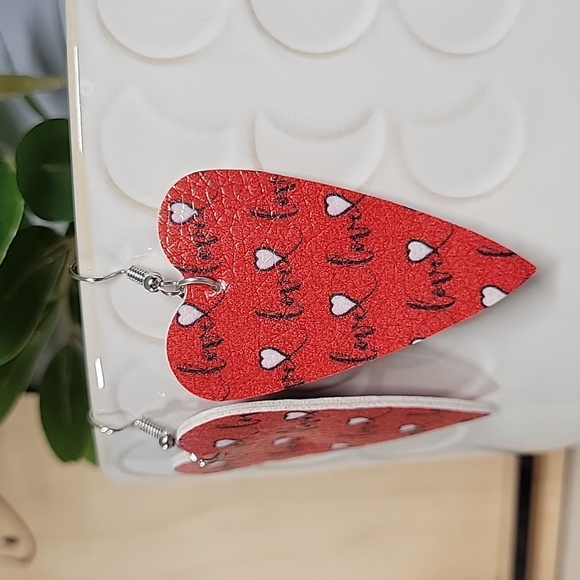 🔥LAST PAIR🔥 Red Heart Script Love Drop Earrings - Picture 5 of 7